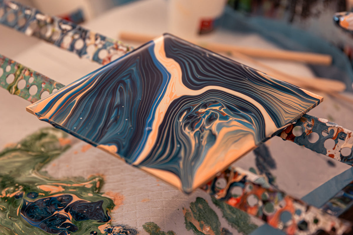 Acryl Pouring Testbild im Kurs