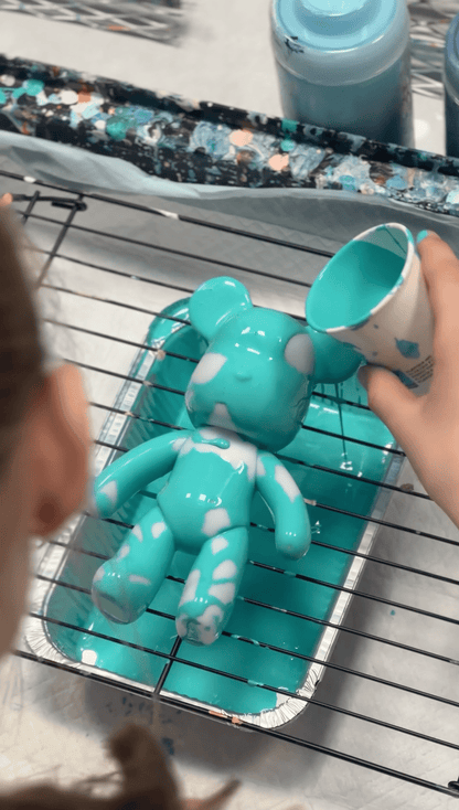 Pour a Bear - Farbfluss Atelier