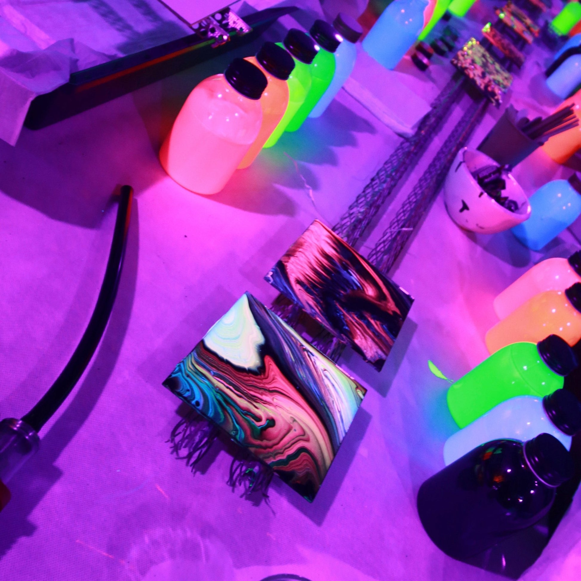 Pouring Special - Neon Night - Farbfluss Atelier