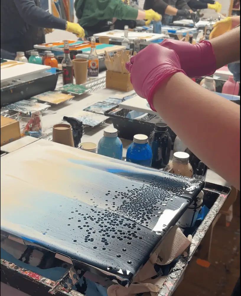 Pouring Special - Zellen - Farbfluss Atelier Kurs