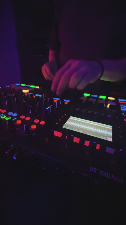 Pouring Special - Neon Night